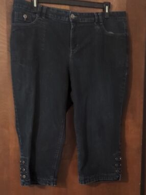 Style & Co. Dark Blue Capri Jeans with Button Hem